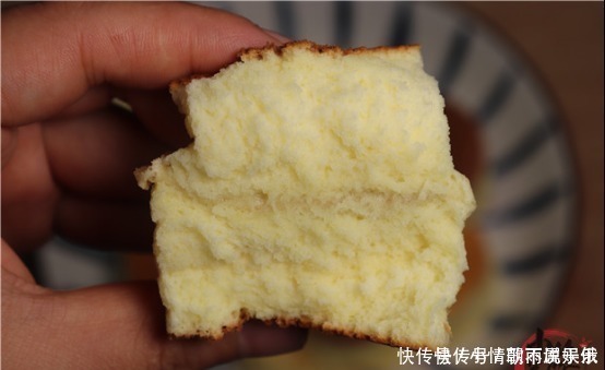 做蛋糕时,不用电饭锅和烤箱,大厨教你一招,一个平底锅就全搞定