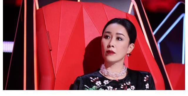 刚成为“好声音”导师,就能培养出冠军学员,为何李克勤这么成功