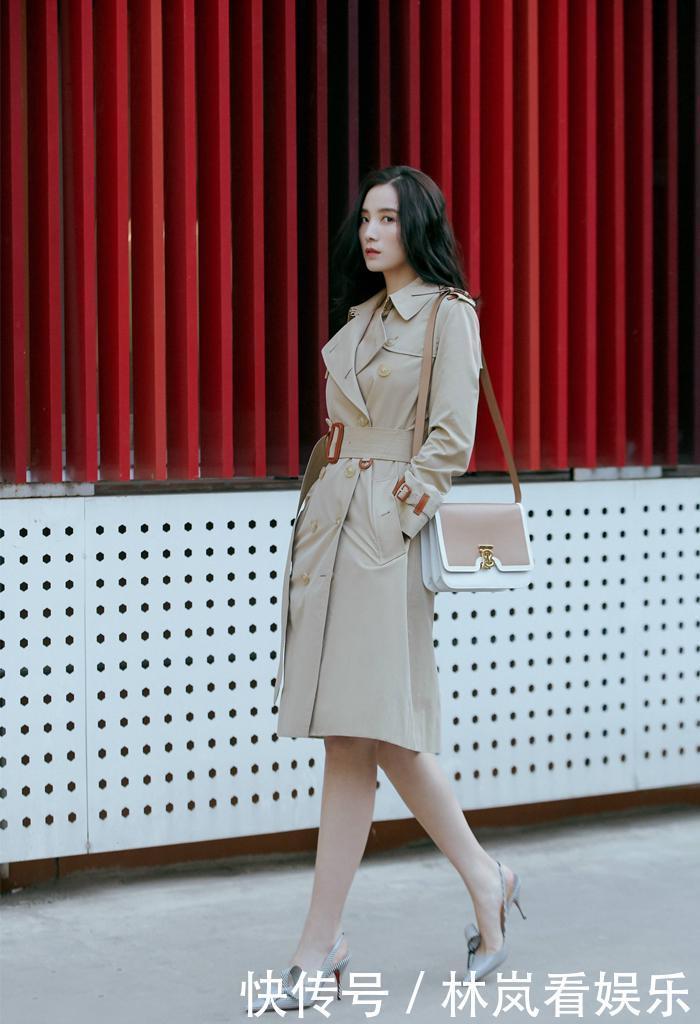 四五十岁的女人穿风衣时，尽量少搭这4款鞋子，不仅显矮还掉档次