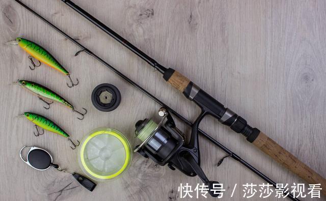 湖北十堰集中销毁违规鱼竿400多支,用推土机压,厂家笑了?