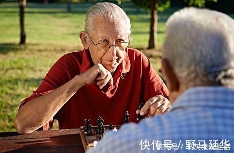 痴呆症|图中有多少张人脸只看出3张或会痴呆,6张一般,12张智商超群