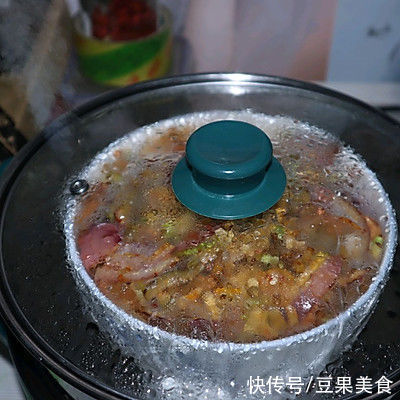 好吃|这道简易版萝卜丝扣肉，怎么做都好吃