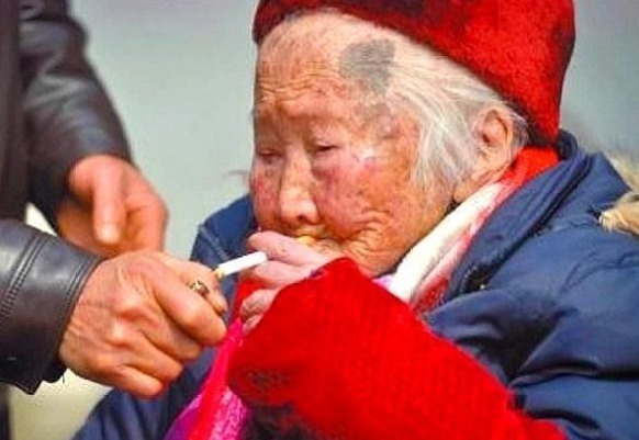 起床|133岁老人抽烟喝酒不运动,长寿秘诀平时做好三件事,不碰一物