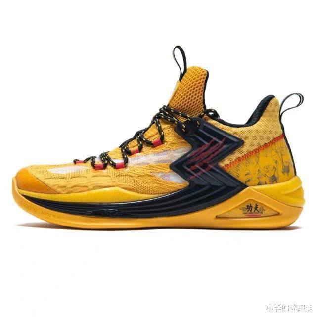 国产新球鞋 Big3×小黄人、匹克闪现樱花配色球鞋、KT5六神联名款