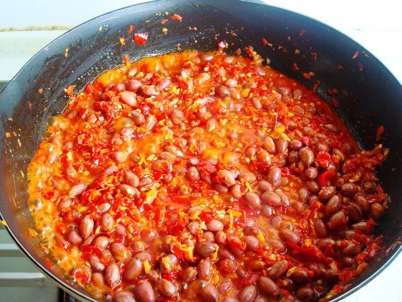 花生不要再煮着吃了,这样做能炒菜能拌面,比老干妈都好吃