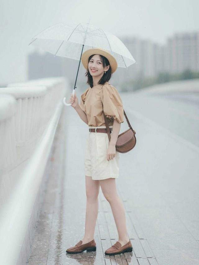 平底鞋|小个子和微胖穿搭如何避雷?条纹衫搭配半身裙,能提升气质还洋气