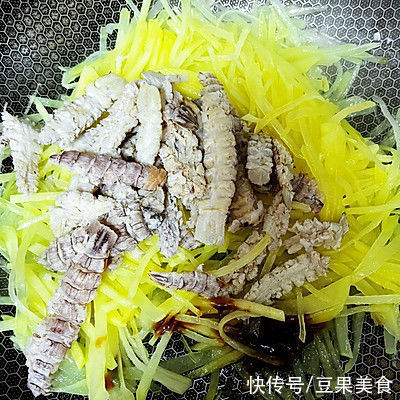 土豆丝|虾虎肉土豆丝这么做，健康还营养，好妈妈要收藏