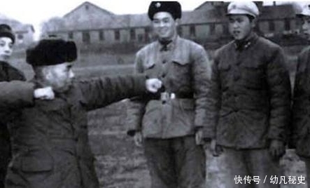军中|他是开国上将,儒将出身,在军中号称“南拳”,许世友都说他很强!