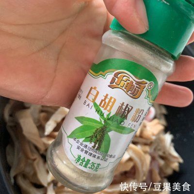  驱寒养胃猪肚莲子鸡汤??20分钟搞定 全网最快手做法