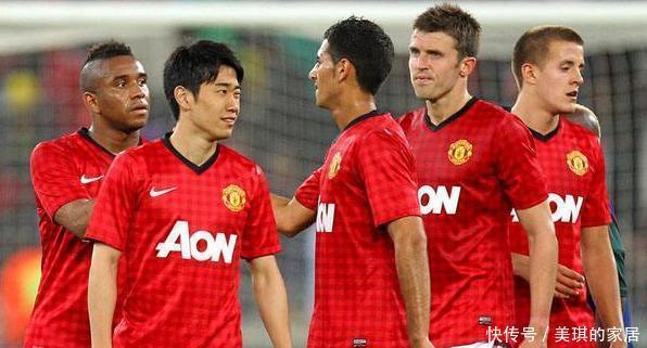 前日本足球一哥 愿降薪仍被清洗 撞脸吴昕的混血女友干回老本行 快资讯 前日本足球一哥 愿降薪仍被清洗 撞脸吴昕的混血女友干回老本行 快资讯