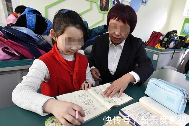 效果|孩子总是“左耳进右耳出”？教育没效果，可能是家长犯了这三种错