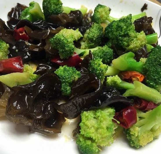 百吃不腻的几道家常菜，色香味俱全，且非常营养，保准家人都喜欢