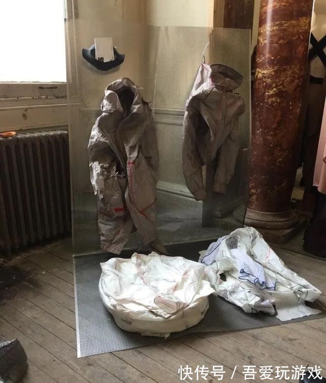 asic 用废弃安全气囊做鞋,都能炒到 2 万元!