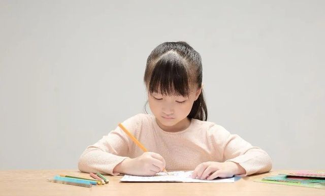 过度疲劳|保护孩子的视力,很多父母都做错了,这才是让孩子近视的真凶