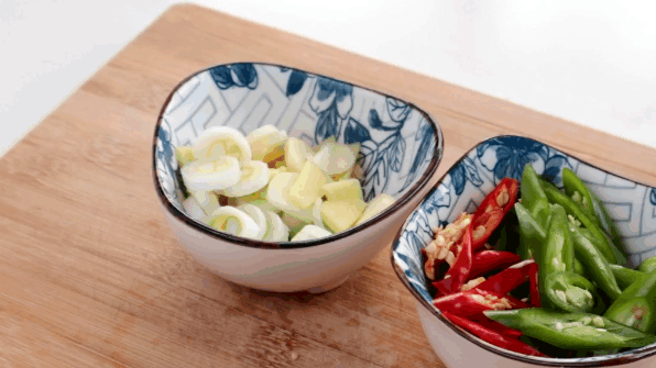  年夜饭压轴硬菜“大吉大利”，2种食材相搭配，鲜香味美，寓意好