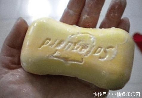 洗澡到底时用沐浴露还是香皂好?不少人都用错了,难怪皮肤那么差