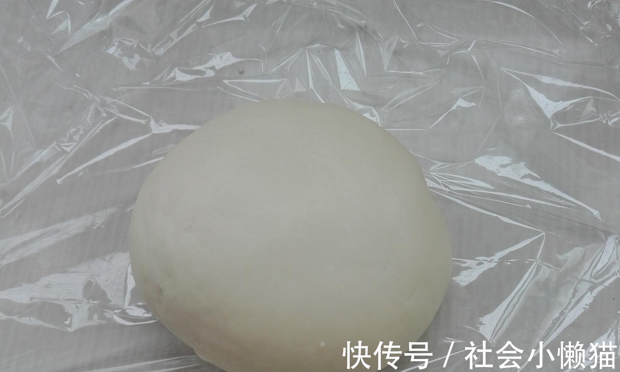 爱吃酥点快收藏，手一碰就掉渣，层次分明，放几天都酥香，别错过