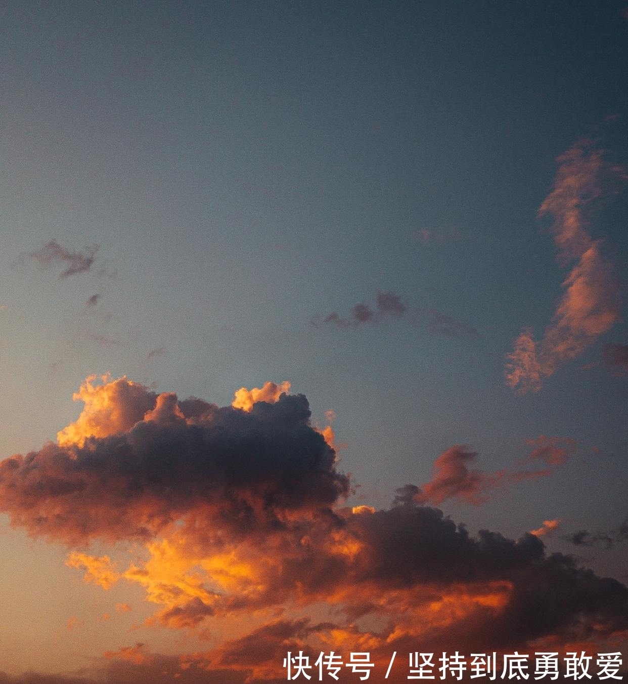 蜗牛角#白居易酒后写的一首哲理诗,短短28字温暖人心,送给消沉的你