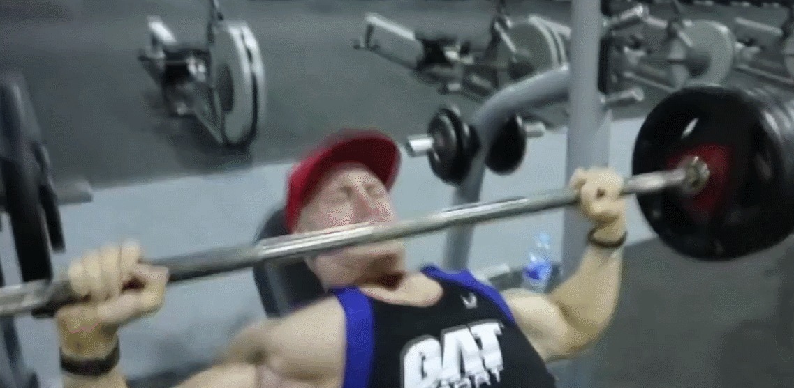 杠铃|要想练好胸肌,为什么也要练肱三头肌2个原因告诉你答案