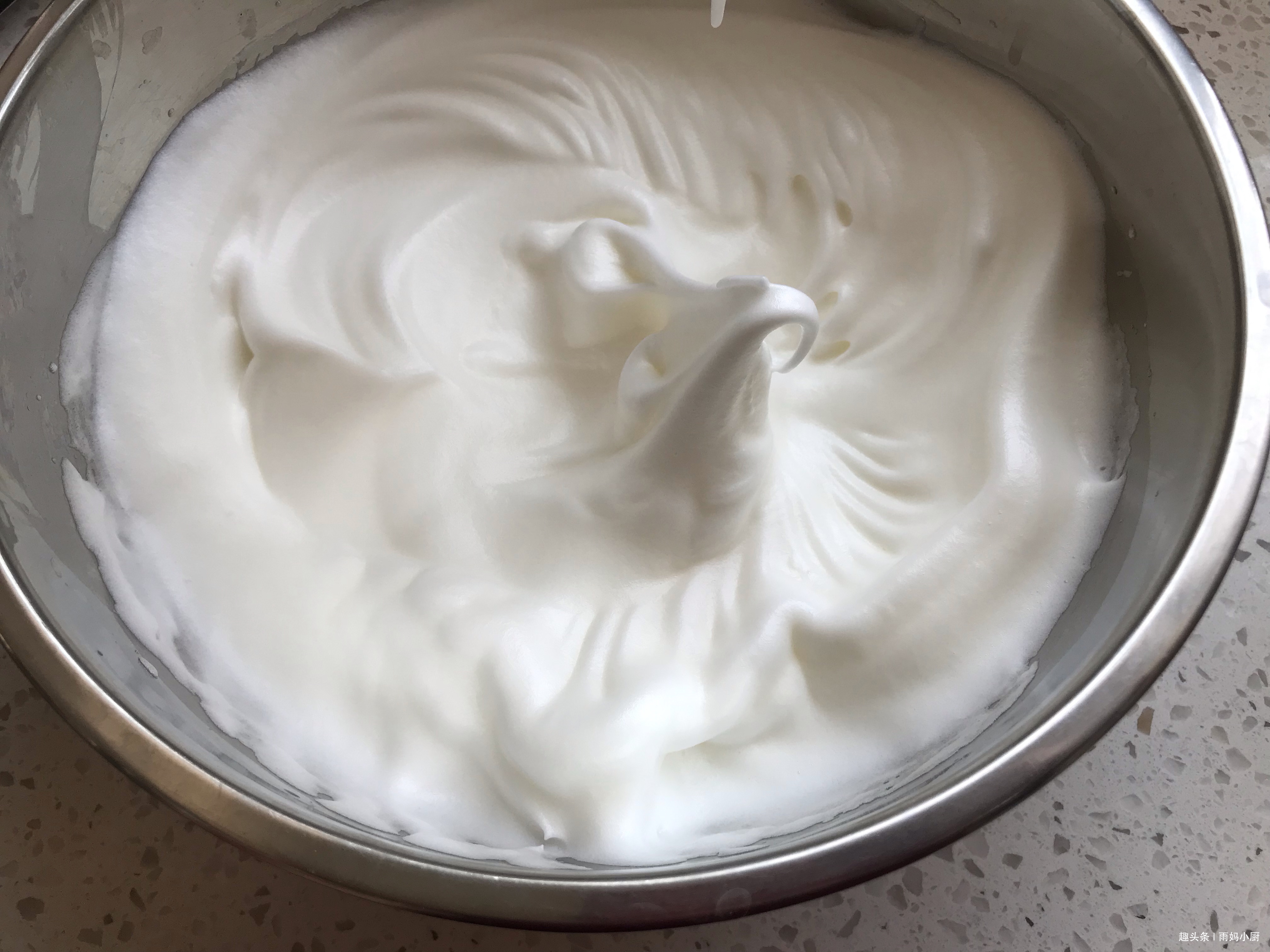 想吃蛋糕自己做，简单易学又美味，健康无添加，比外卖好吃百倍