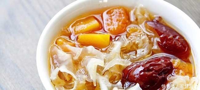 炖银耳汤直接放糖是大错特错的!多加这1步,银耳清甜粘稠出胶快!