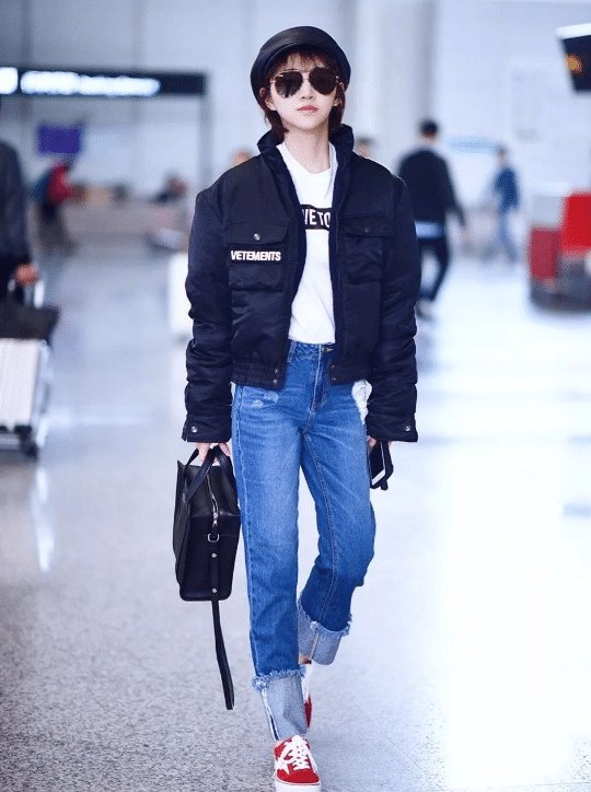 泡泡袖|街拍：美女显高显瘦的牛仔裤