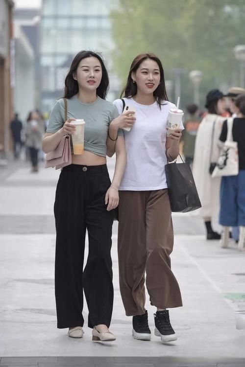 搭配 同样的搭配,穿出不同的视觉效果,清新又美丽