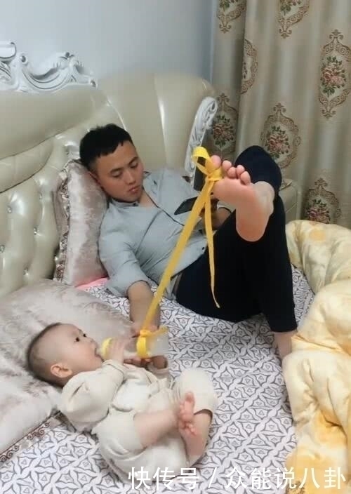 奶粉|女子要老公照看宝宝喝奶粉,忙完推开房门后,和老公吵得不可开交