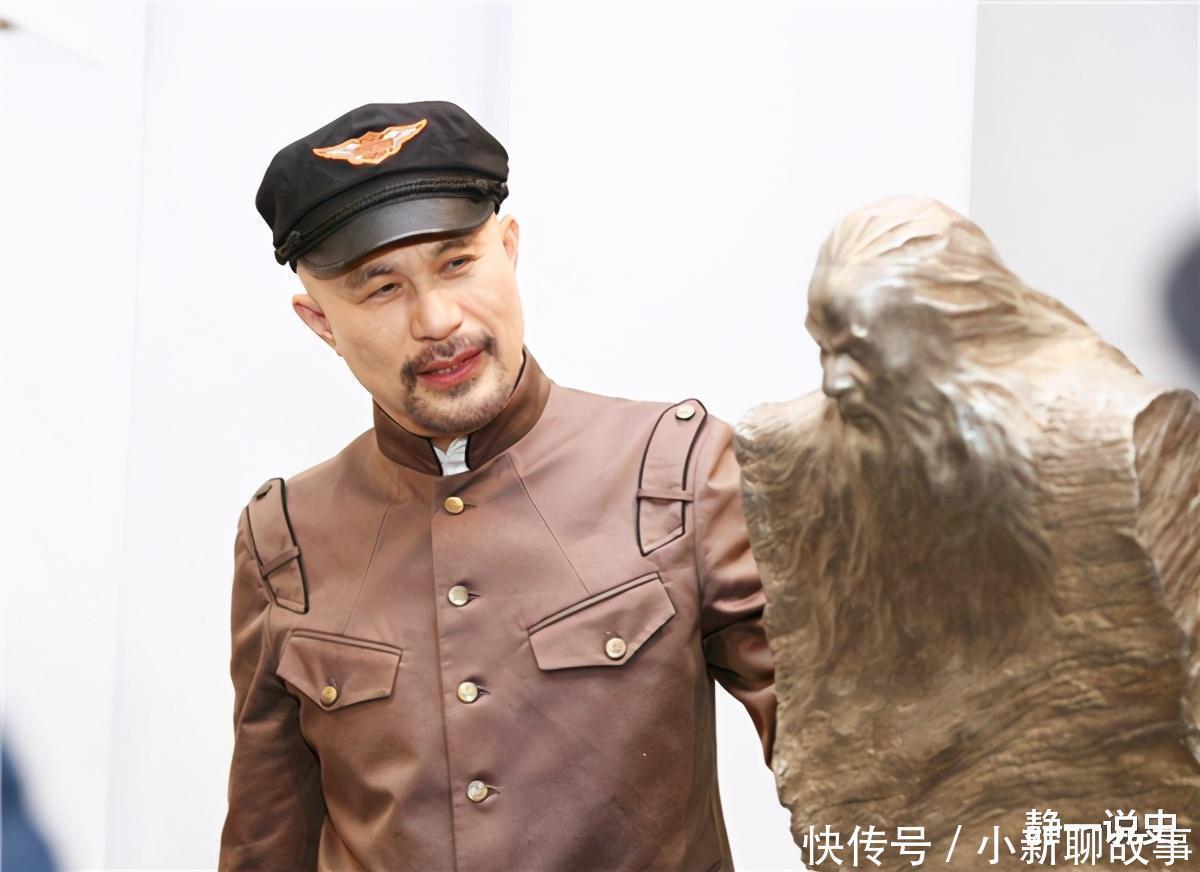 演员徐锦江,如今一幅绘画80万,网友戏里三级,戏外君子