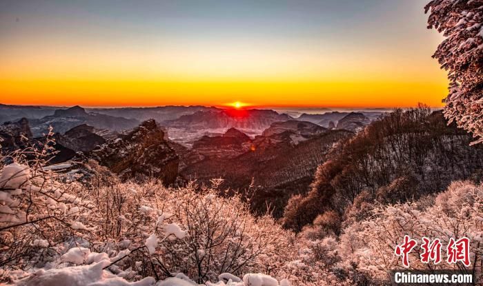 张洪波|航拍放晴后的太行山雪景美如画