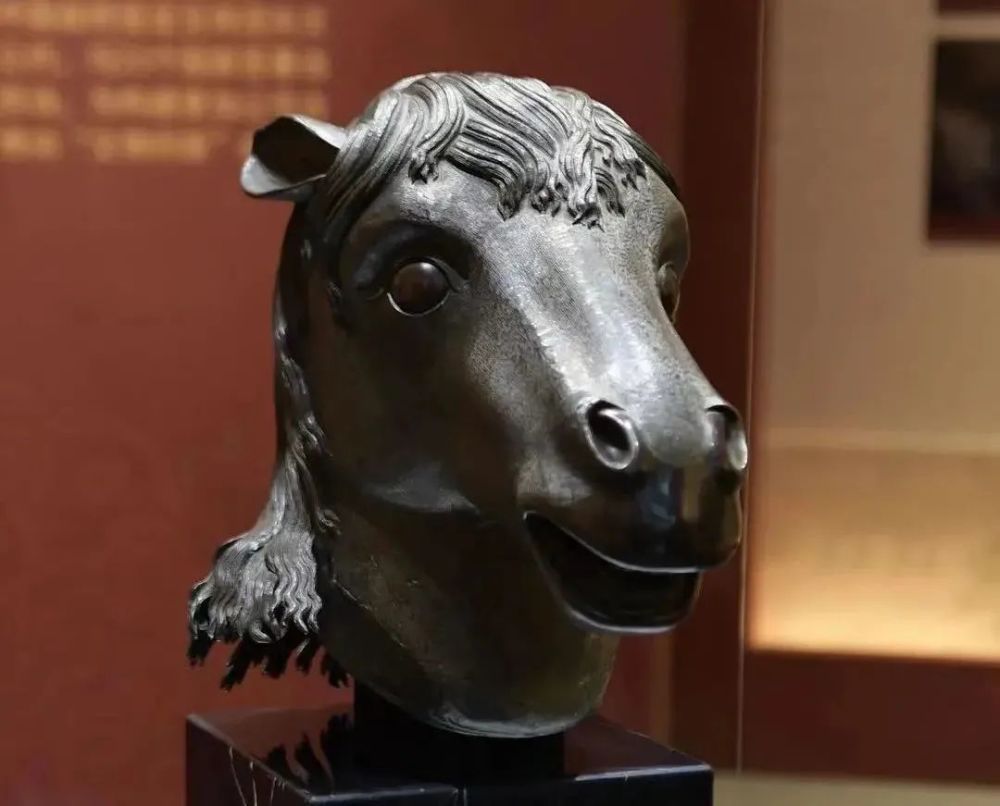  马首|艺周鉴闻｜圆明园马首回归，拍场最贵宋版书2.6335亿元成交