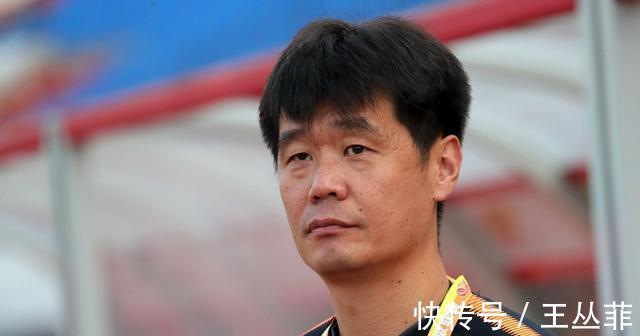李铁|李霄鹏就剩一点可以期待,国足选人再惹争议,严鼎皓落选实属不该