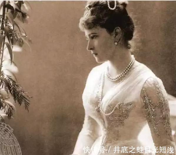 清朝|百年前各国王妃照片，英国颜值最高，清朝丑的霸气！越南最惊艳！