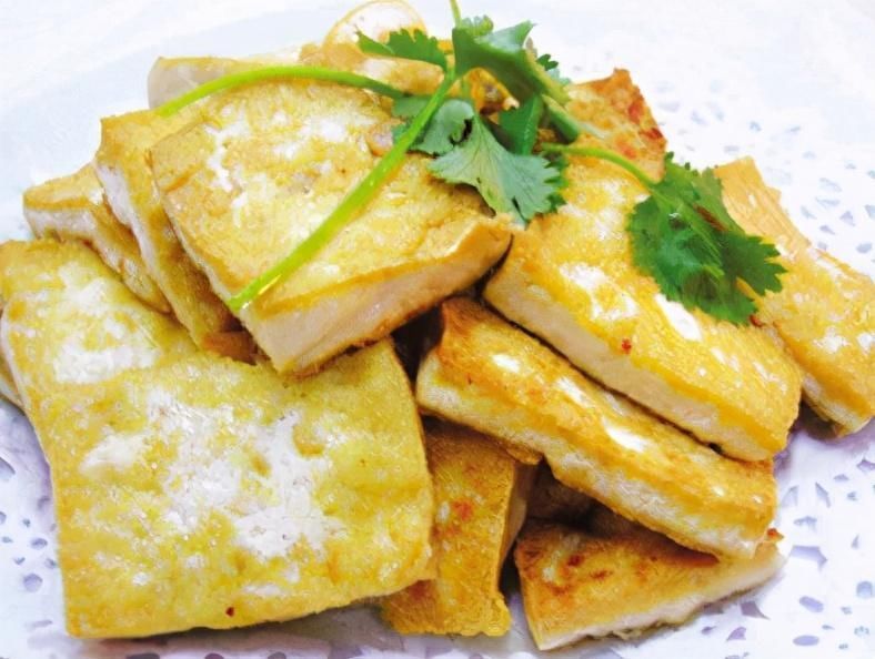 豆腐|煎豆腐时,万万不可直接下锅!多加1步,豆腐不碎不粘锅