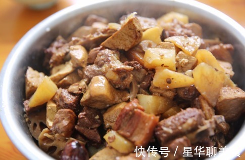 食材|做菜时，别随便放大蒜！谨记“3放3不放”，放错菜难吃还浪费！