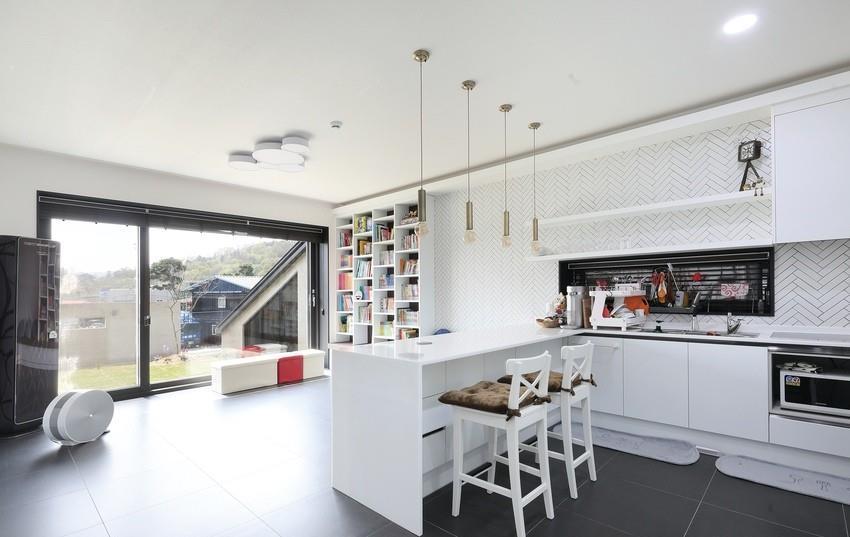 西厨|打拼30年，奖励一套337㎡别墅，门前大院子好享受，退休生活惬意