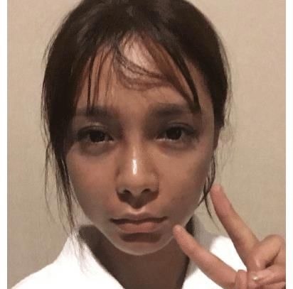 沈梦辰乔欣录节目被质疑假吃,网友帮澄清:几乎吃完,很真诚