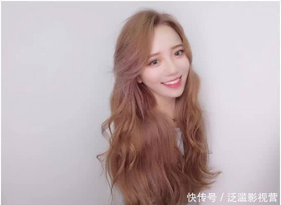 唱功 同为主播她却在唱功和人品上碾压冯提莫,如今是周董最喜欢的选手