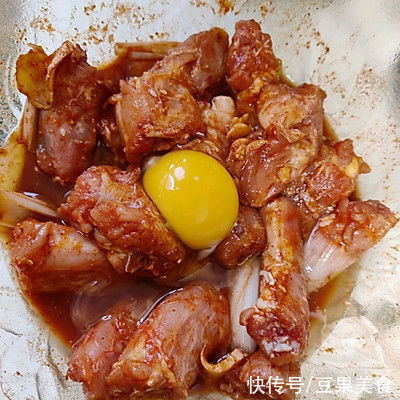 正宗家常炸鸡脖做法，最关键的是一学就会