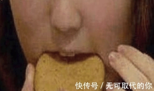 嘴巴|世界最小的嘴,仅有3厘米吃块饼干都费劲,是一个韩国女孩!