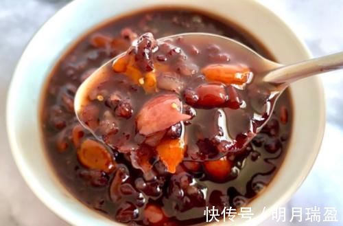 天冷了，早餐多给家人喝这汤，做法简单，暖胃养胃，脸色更红润