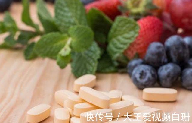 女性|五十岁后的女性,每天坚持补充叶酸,身体都会有什么变化