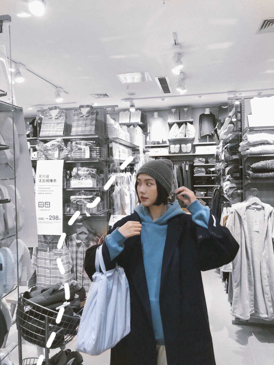 身形 初冬一定要选“大衣+卫衣”!遮肉显瘦又减龄,保暖效果还超赞