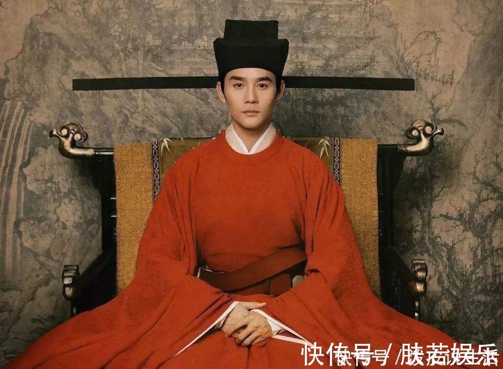 哥哥&弟弟考了状元,哥哥考第十名,太后说:你们换一下