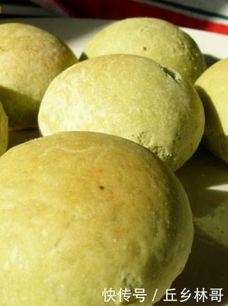 家庭版小酥饼的做法，酥脆香甜，咬一口还掉渣，再也不用出去买了