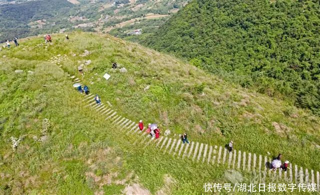 荒顶|百里荒顶醉游人