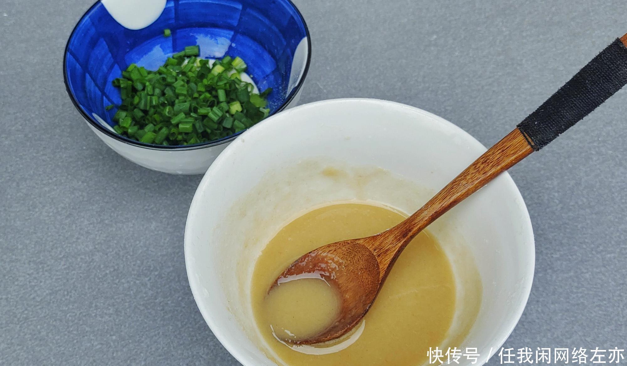 一碗面粉一把葱,教你做好吃的葱花饼,层多香软,做法简单