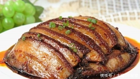 梅菜扣肉一道很不错的下饭菜 做法也不难