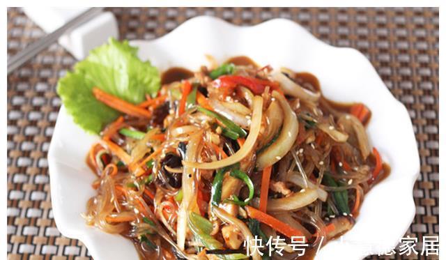 家里小孩不爱吃菜吗？韩式炒杂菜，营养美味又健康，做法一看就会