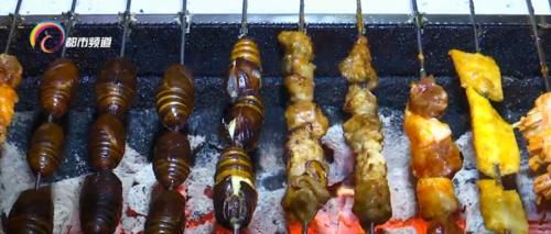 酥脆|美食故事：减肥路上的最大障碍——夜宵摊上的酥脆香口烤蚕蛹